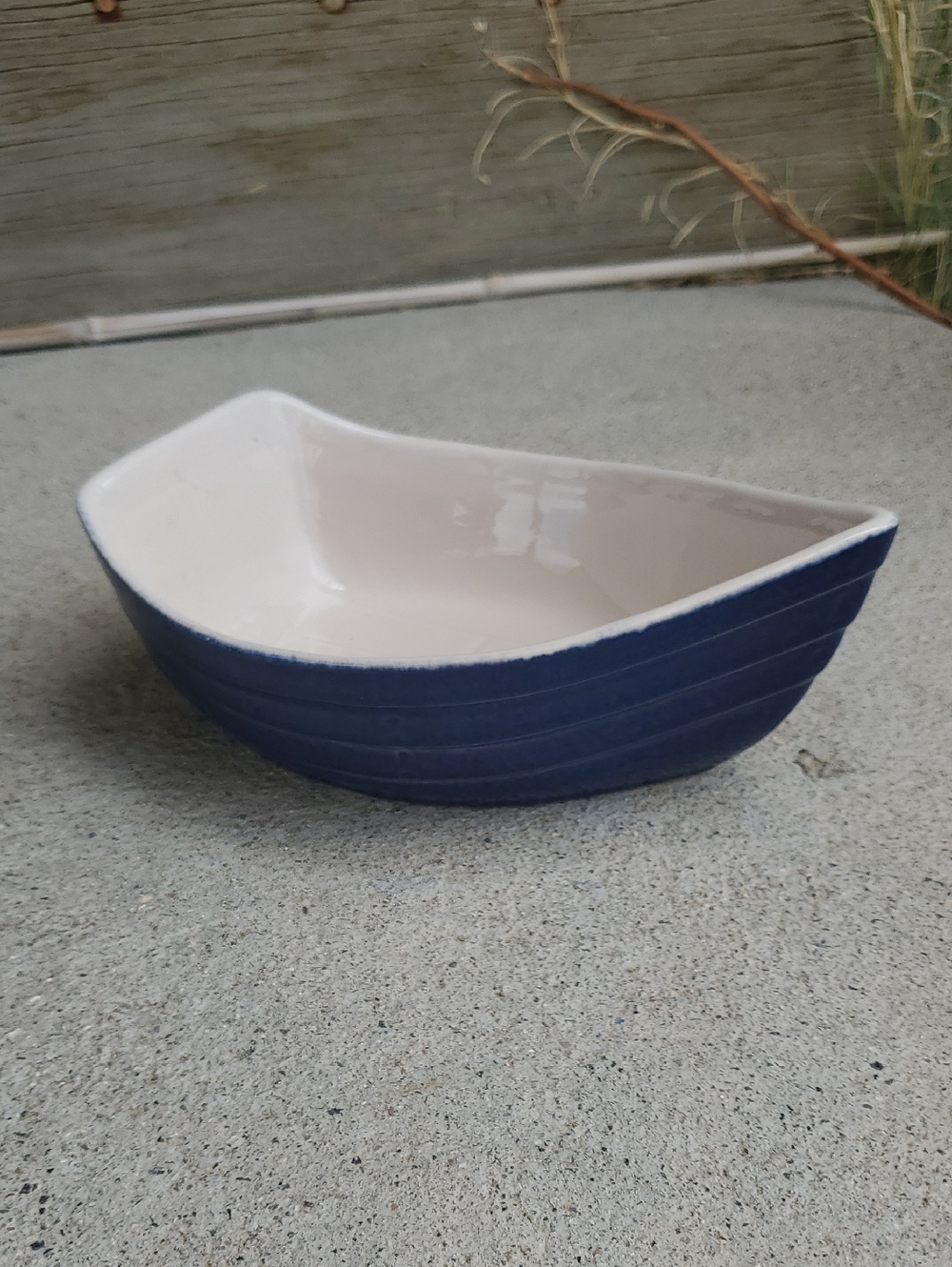Ceramic Sculptural Bowl – Belgium Artisan Pottery, Navy & White